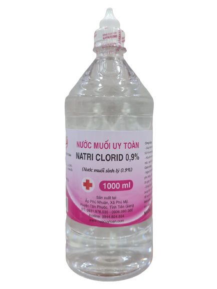 Nước muối natri clorid 0.9% Uy Toàn (Lốc/6c/1000ml)